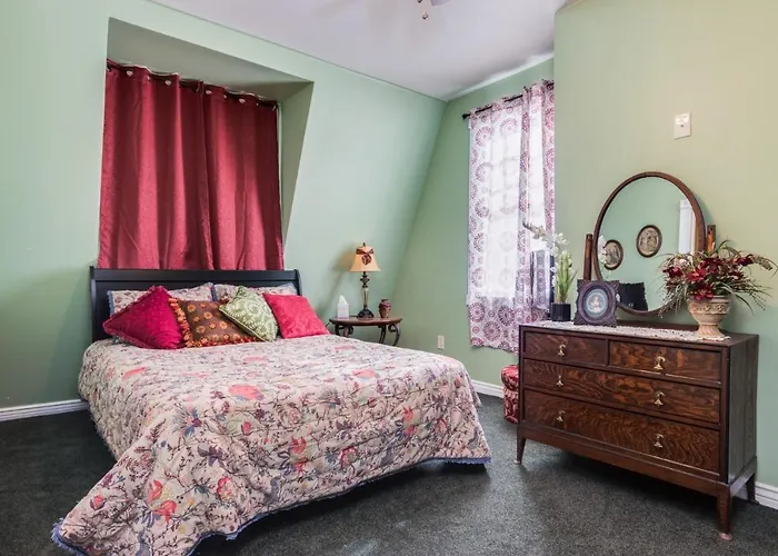 Norton Inn Bed & Breakfast And Wedding Venue